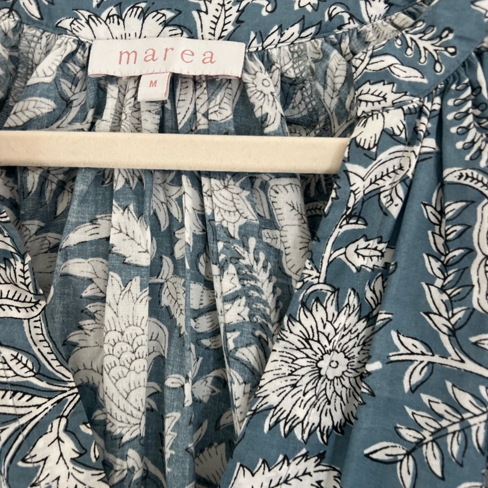 Marea Floral Blue and White Dress - Picture 4 of 5